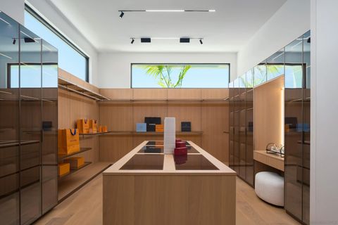 Tiny photo for 6283 La Jolla Scenic Drive S Dr, San Diego, CA 92037 (MLS # 250043137)