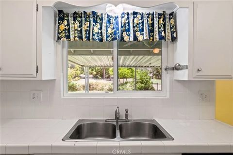 Tiny photo for 900 Cherry Hills Drive, Bakersfield, CA 93309 (MLS # SR25251708)