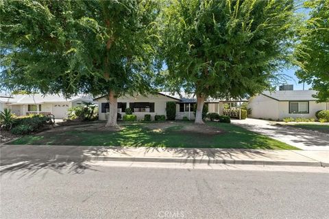 Tiny photo for 900 Cherry Hills Drive, Bakersfield, CA 93309 (MLS # SR25251708)