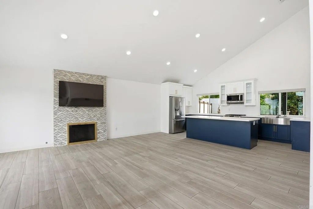 Photo of 1668 Spanish Oak Pl, El Cajon, CA 92019 (MLS # PTP2602397)