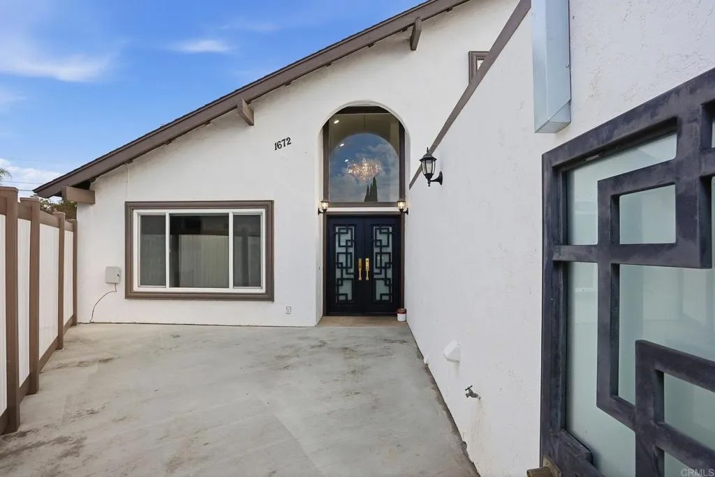 1668 Spanish Oak Pl