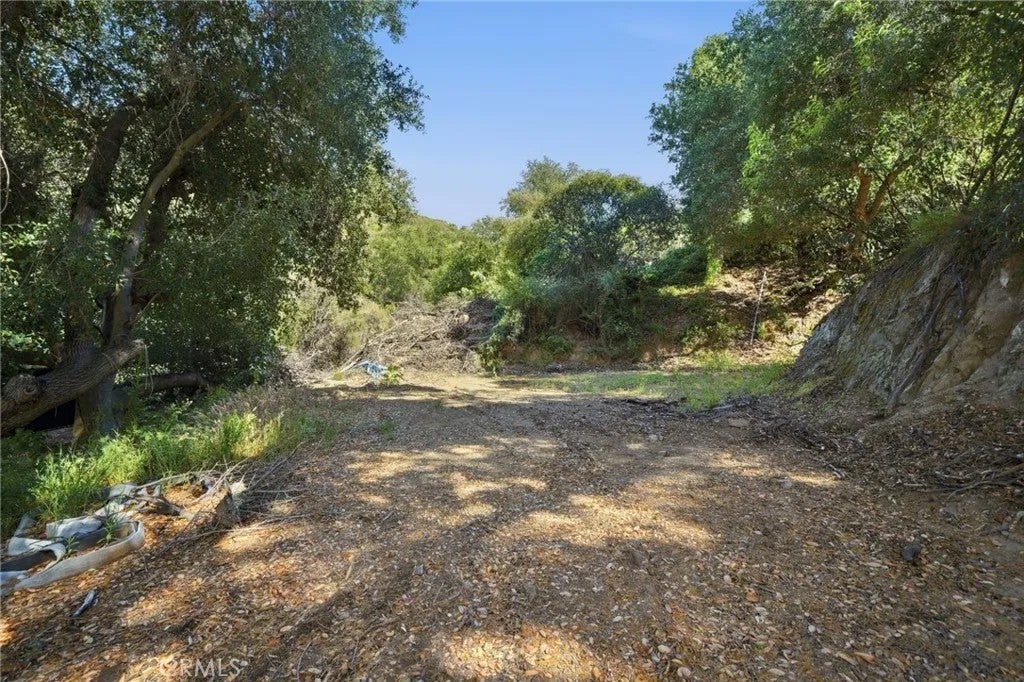 Photo of 0 la cresta, Murrieta, CA 92562 (MLS # AR26227512)