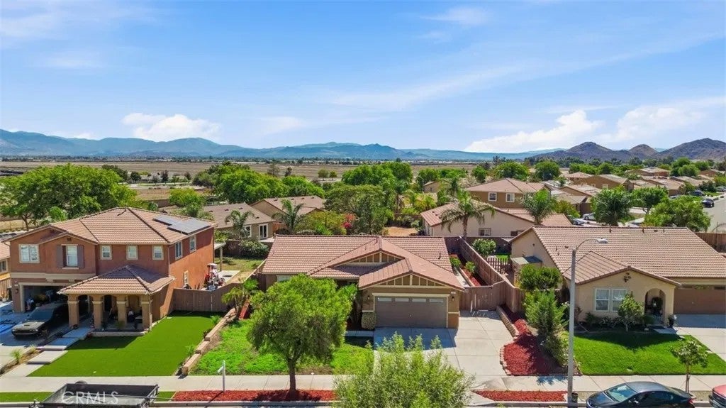 Photo of 781 Amherst WAY, San Jacinto, CA 92582 (MLS # IG26213878)