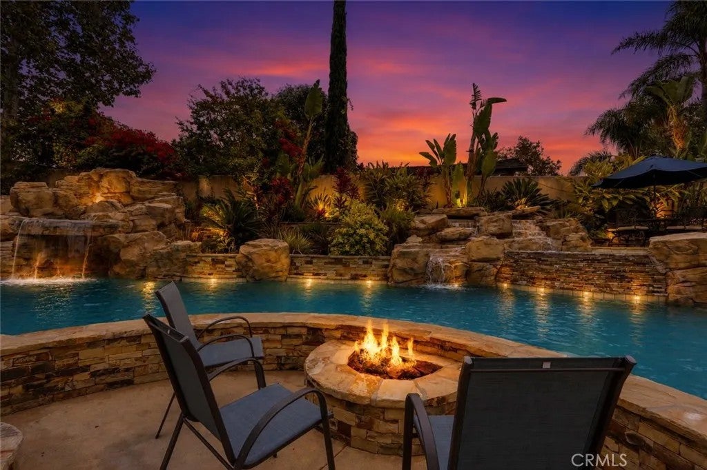 17962 Sequoia Circle