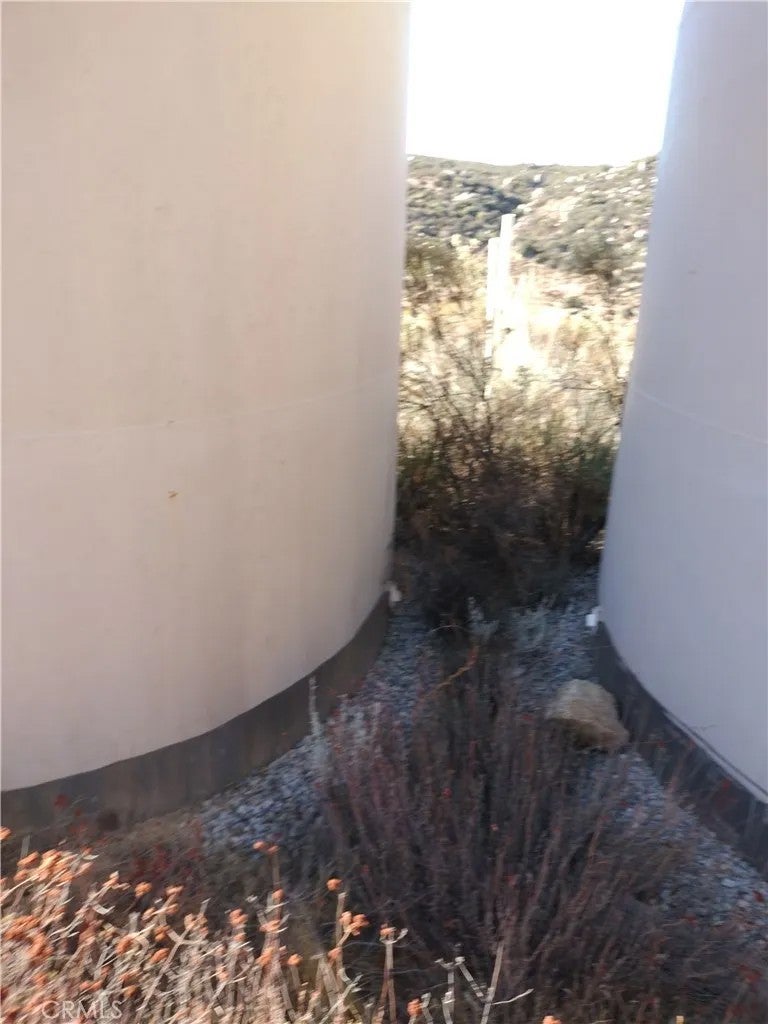 48750 Leaning Rock