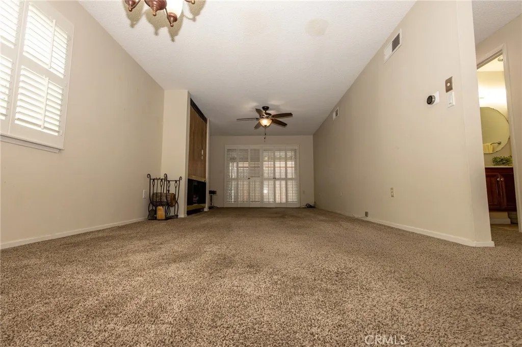 26801 Circle Of The Oaks