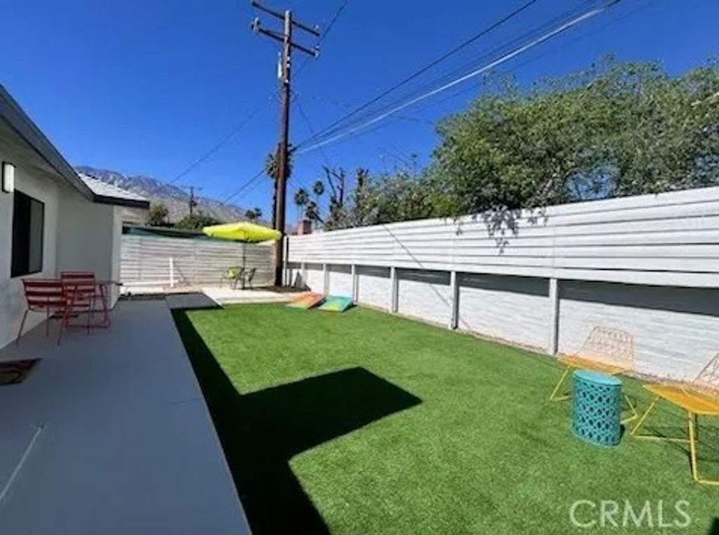 Photo of 3940 E Calle San Antonio, Palm Springs, CA 92264 (MLS # PW26061937)