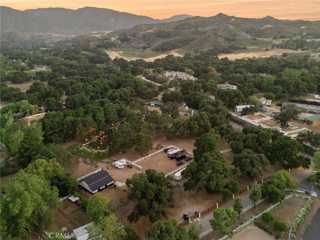 Photo of 26933 Sand Canyon Road, Canyon Country, CA 91387 (MLS # SR26022516)