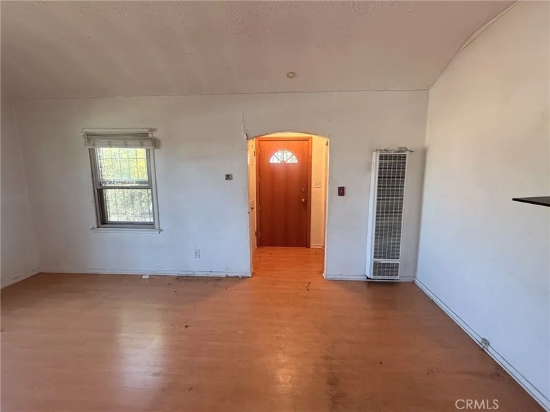 800 W 99th St Street