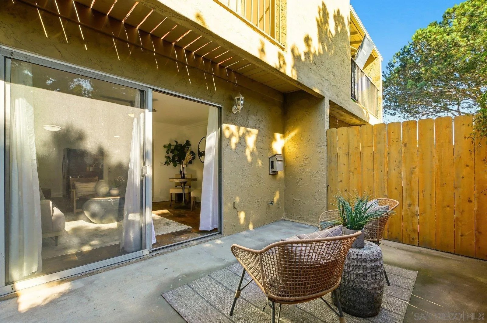 4777 Seminole Dr 116