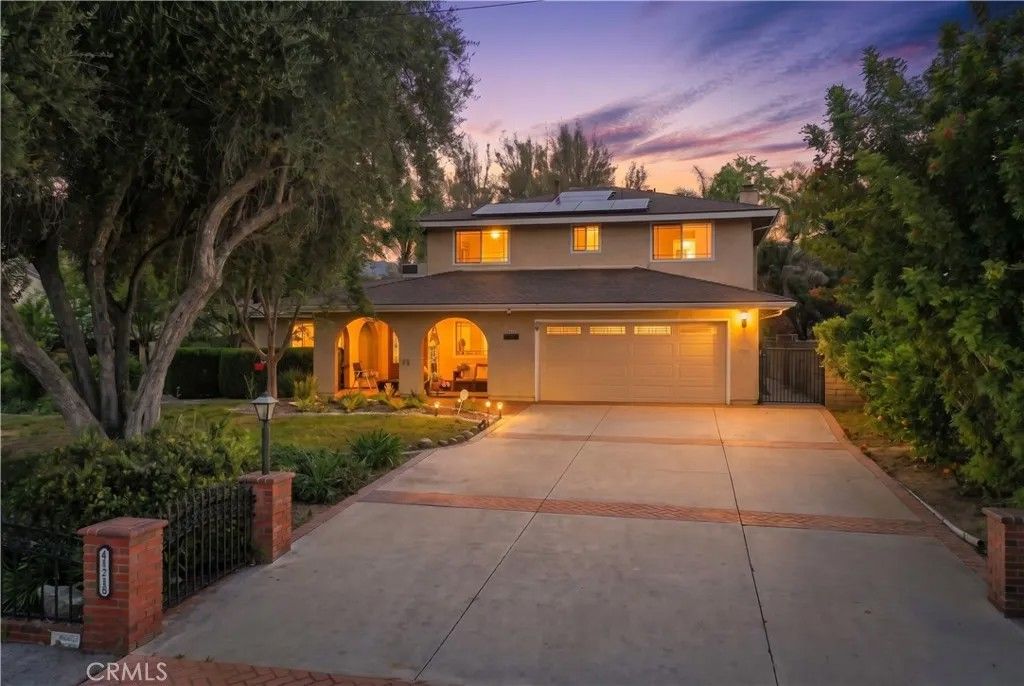Photo of 41215 Crest Dr, Hemet, CA 92544 (MLS # SW26104453)