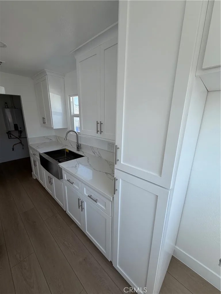 218 W Mill