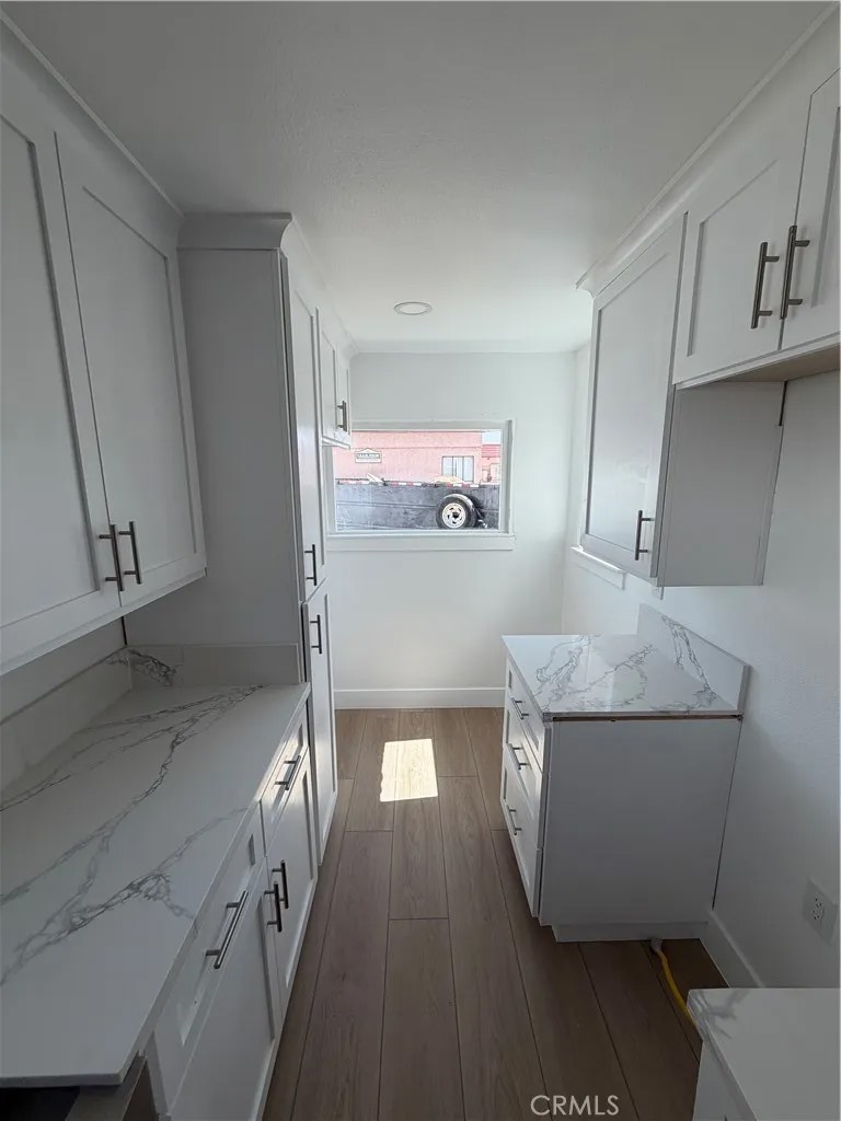 218 W Mill