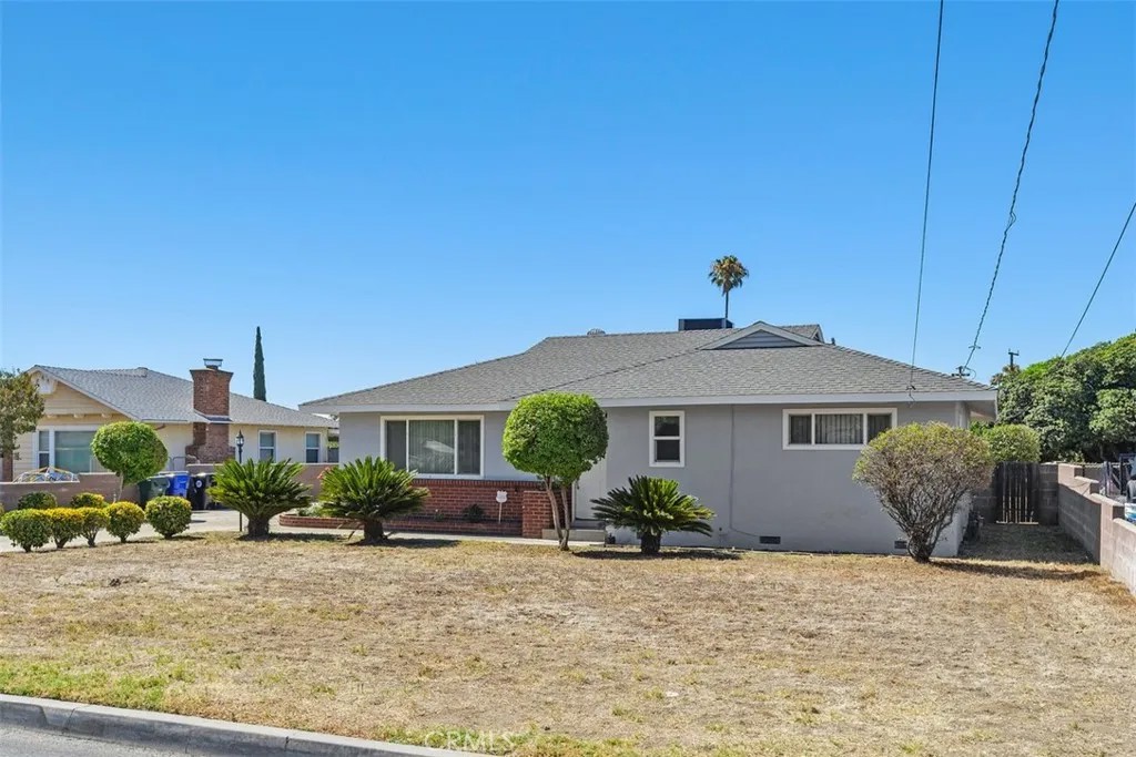 417 E Cornell
