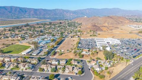 Tiny photo for 441 Avenue 10 Ave, Lake Elsinore, CA 92530 (MLS # IG25232618)