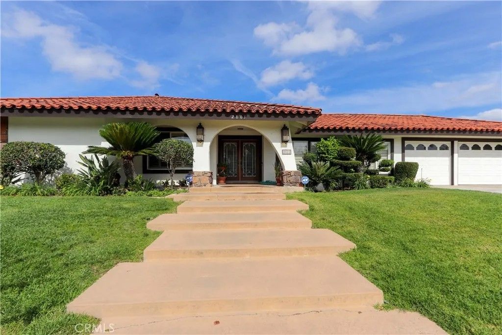 Photo of 2801 Altivo PL, Fullerton, CA 92835 (MLS # DW26098733)
