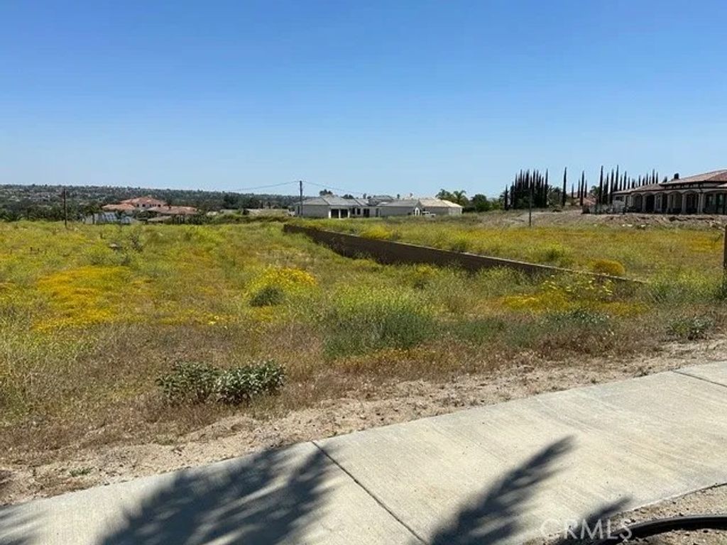 Photo of 7570 Spencer Ct, Riverside, CA 92506 (MLS # TR26021965)