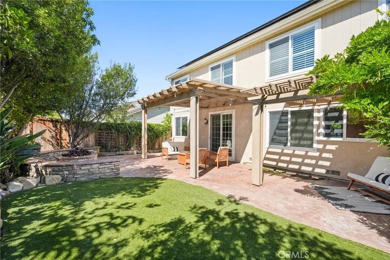 17 Deerwood West
