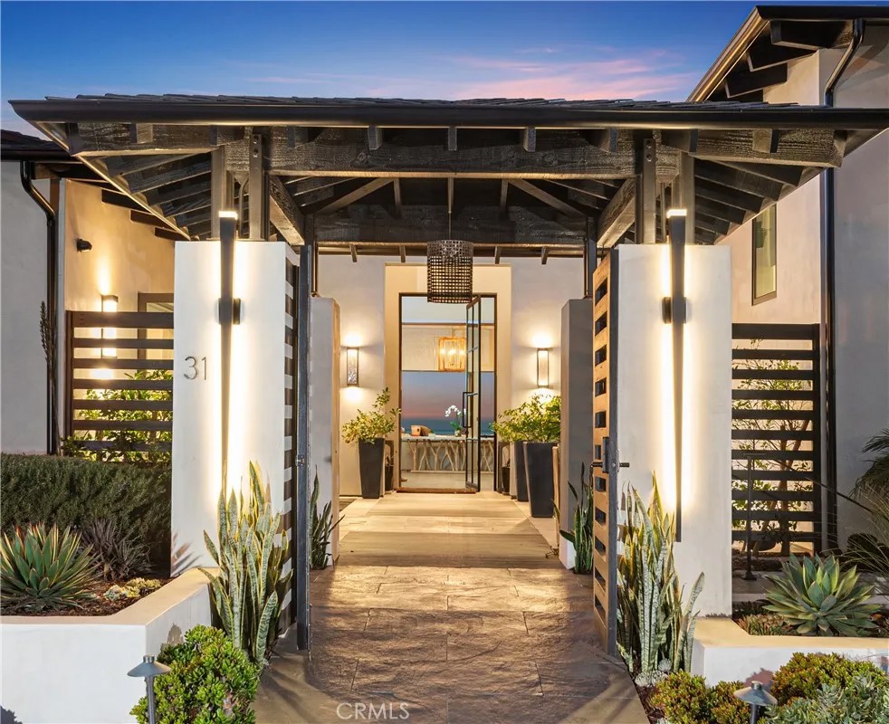 31 Shoreline Drive