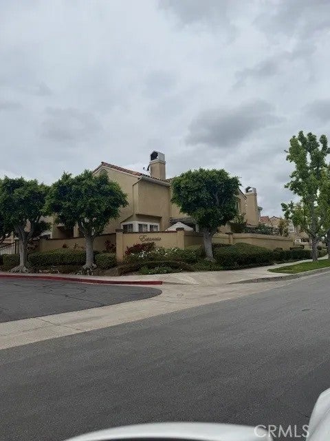 2452 Paseo Circulo