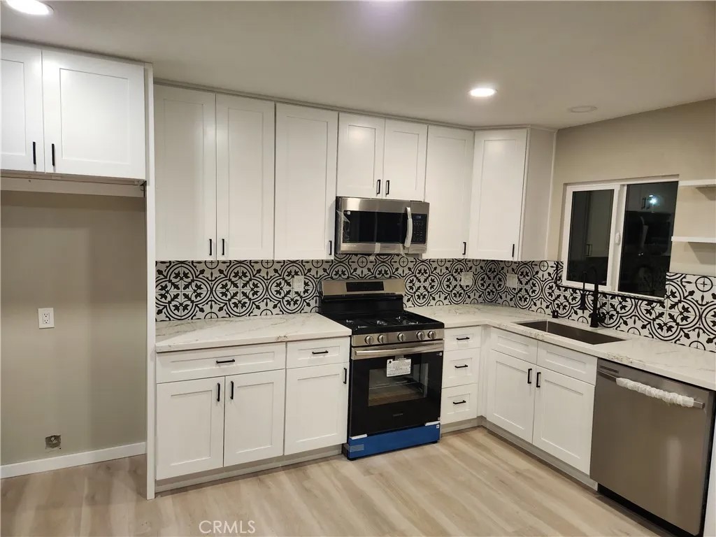 24650 Myrna