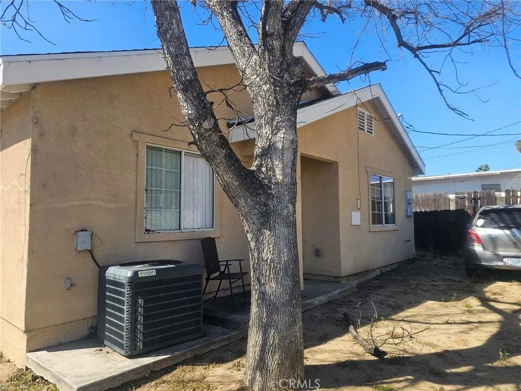 Photo of 548 N Reservoir, Pomona, CA 91767 (MLS # CV26050975)