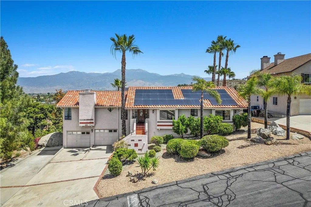 Photo of 27830 Hemet Street, Hemet, CA 92544 (MLS # OC26084212)
