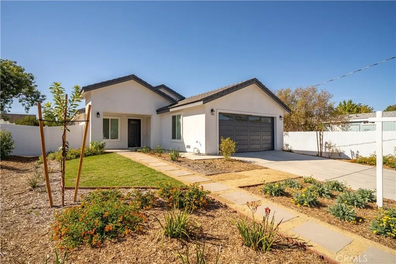 336 E Mead