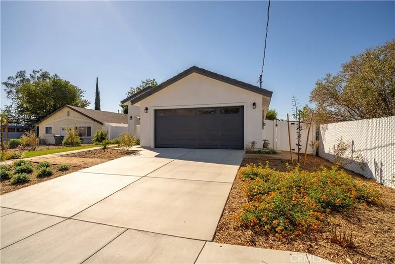 336 E Mead