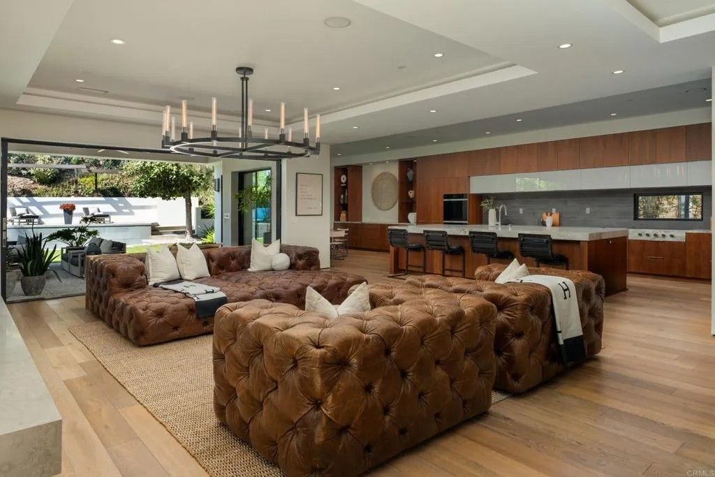 Photo of 6819 Paseo Laredo, La Jolla, CA 92037 (MLS # NDP2602462)