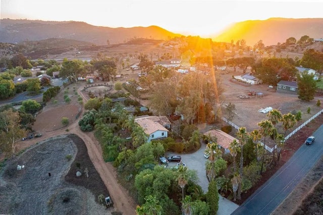20276 Rancho Villa Road, Ramona