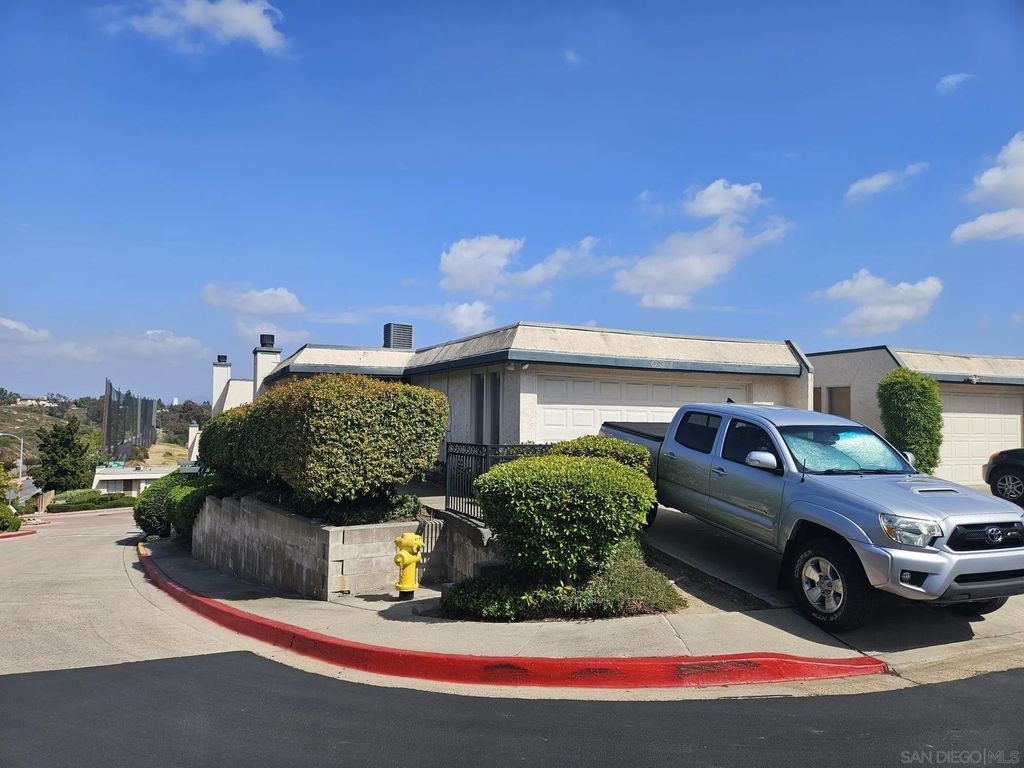 Photo of 6993 Caminito Curva, San Diego, CA 92119 (MLS # 260010807)