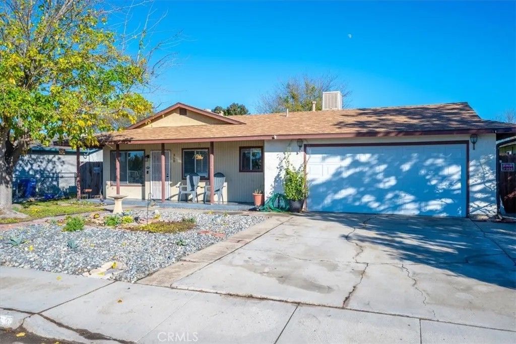 Photo of 358 Via Ramona, Paso Robles, CA 93446 (MLS # PI26000096)