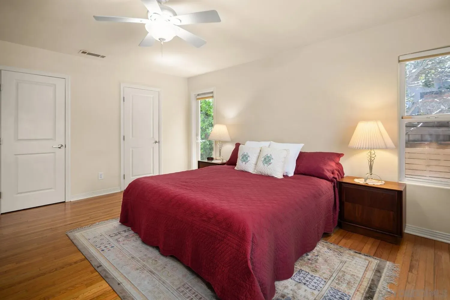 Coronado, California 92118, United States, 3 Bedrooms Bedrooms, ,4 BathroomsBathrooms,Residential,Pending,118073