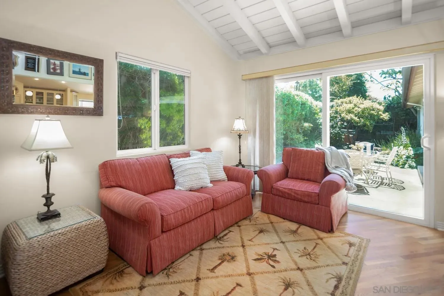 Coronado, California 92118, United States, 3 Bedrooms Bedrooms, ,4 BathroomsBathrooms,Residential,Pending,118073