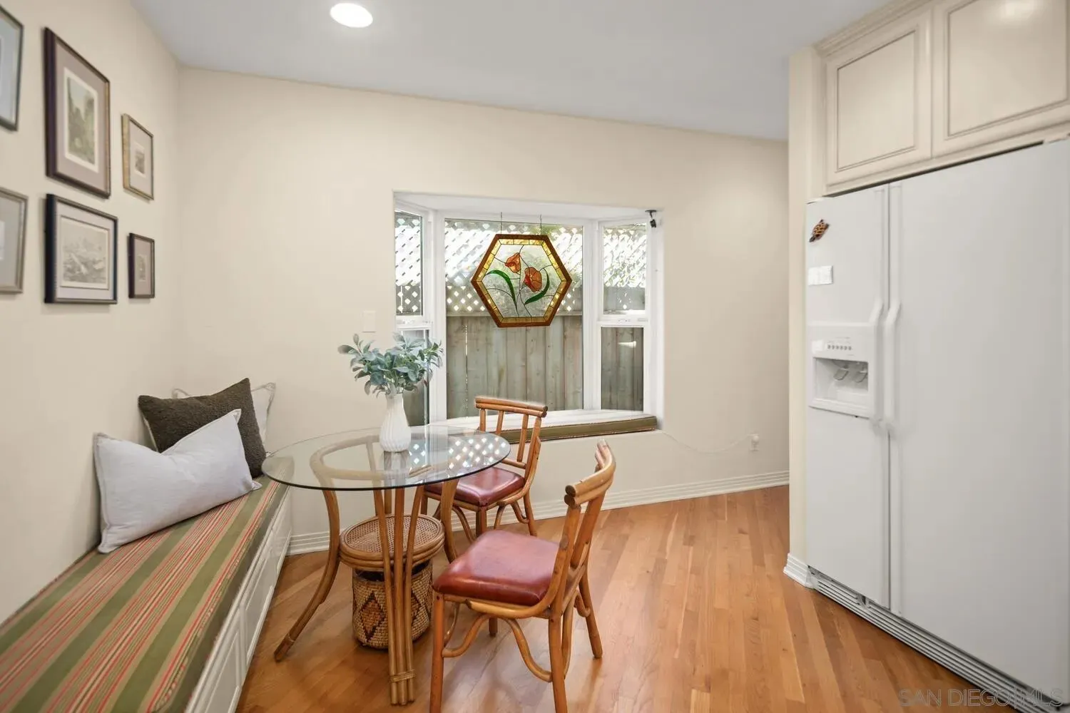 Coronado, California 92118, United States, 3 Bedrooms Bedrooms, ,4 BathroomsBathrooms,Residential,Pending,118073