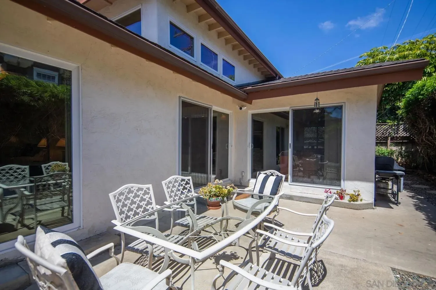 Coronado, California 92118, United States, 3 Bedrooms Bedrooms, ,4 BathroomsBathrooms,Residential,Pending,118073