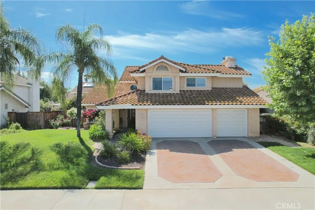 Photo of 25410 Blackthorne Drive, Murrieta, CA 92563 (MLS # SW26091771)