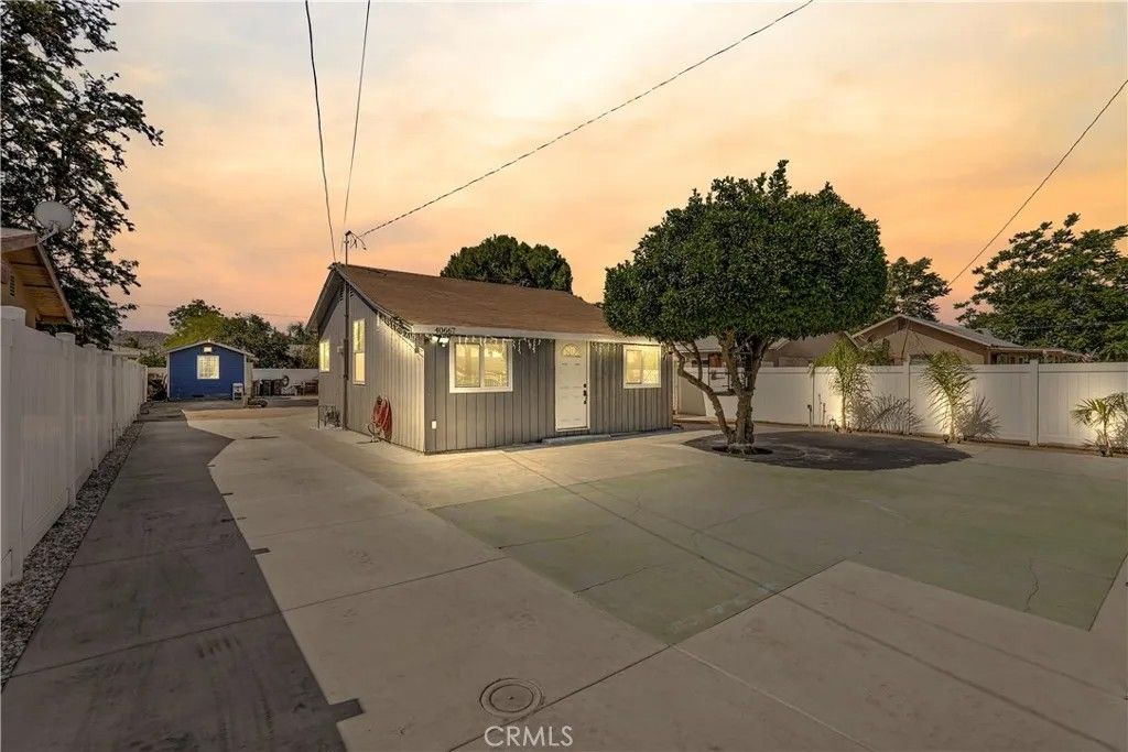 Photo of 40667 Mayberry AVE, Hemet, CA 92544 (MLS # IV26109876)