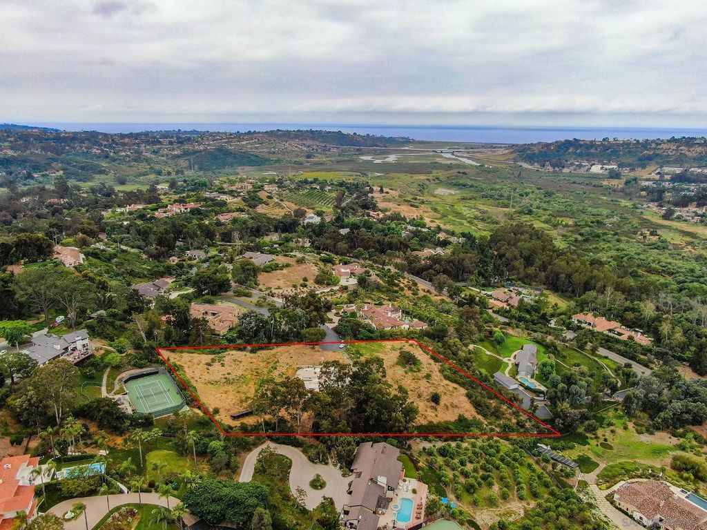 Photo of 4397 Camino Privado, Rancho Santa Fe, CA 92067 (MLS # 240011752)