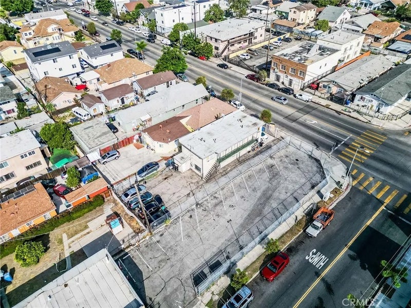 1378 E Vernon