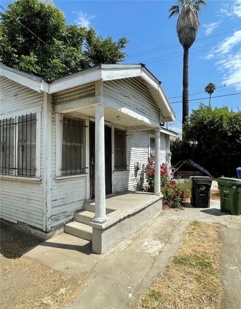 3972 S Hobart