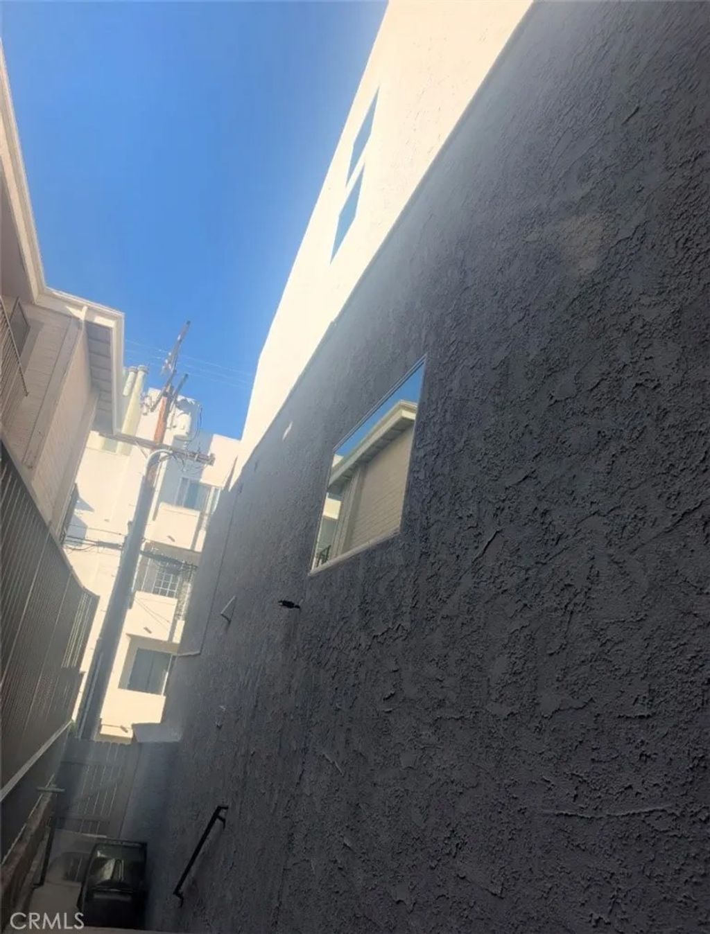 Photo of 4325 Whitsett, Studio City, CA 91604 (MLS # SR26012896)