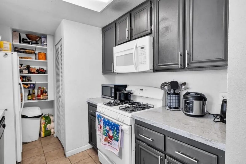 2906 Elm Tree Court