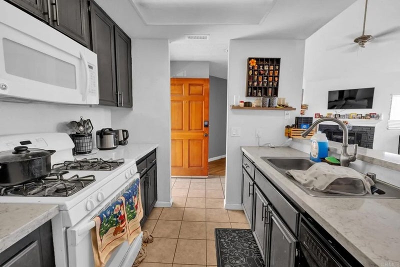 2906 Elm Tree Court