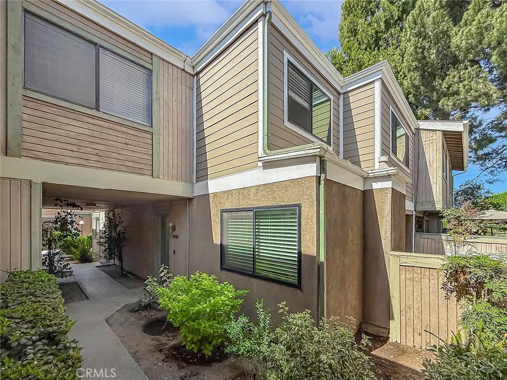 10740 Woodley 7