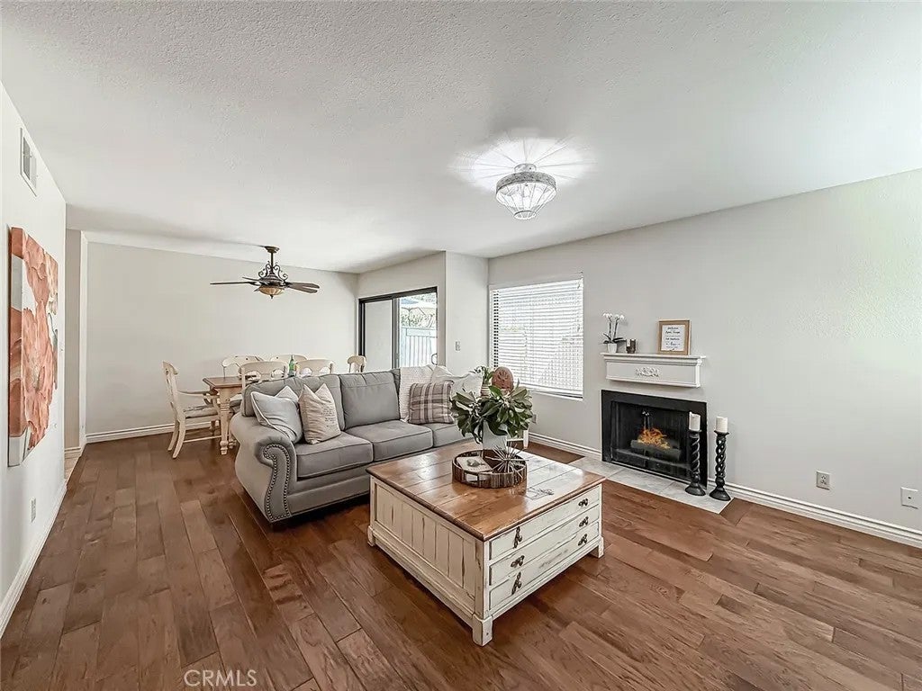 10740 Woodley 7