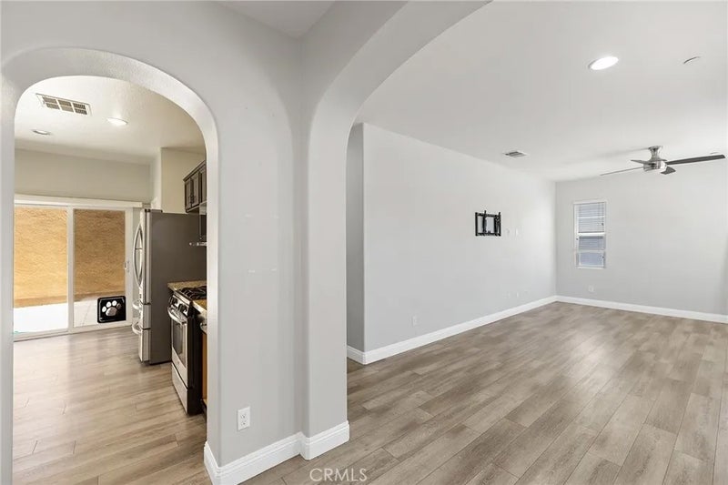 37330 Paseo Tulipa