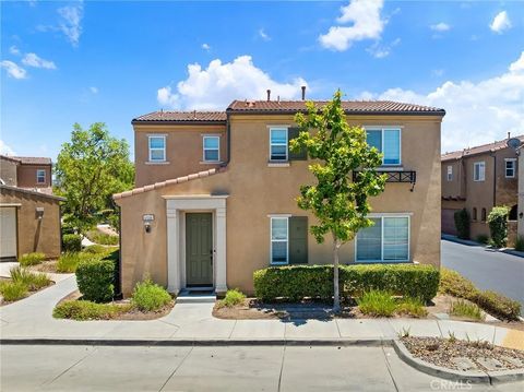 Photo of 37330 Paseo Tulipa, Murrieta, CA 92563 (MLS # SW26155234)