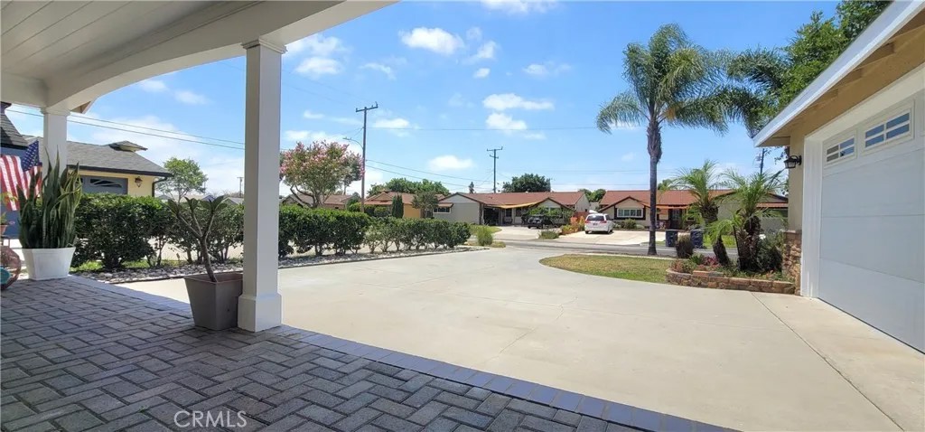 6679 Via Riviera Way